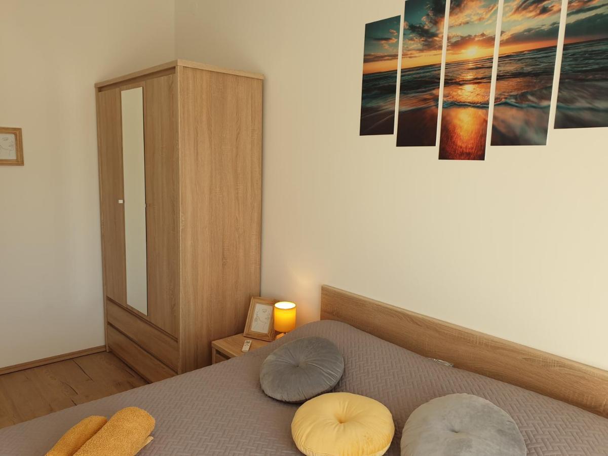 Apartman Anabella Rovanjska Esterno foto