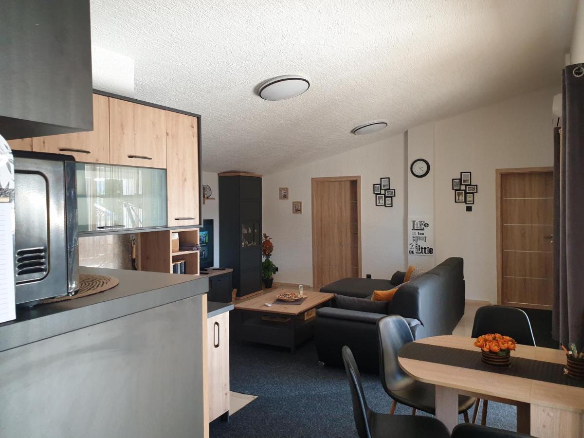 Apartman Anabella Rovanjska Esterno foto