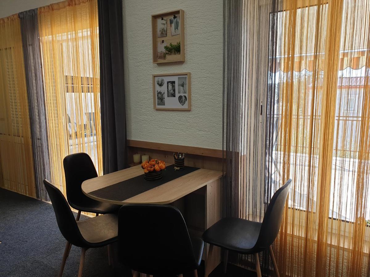 Apartman Anabella Rovanjska Esterno foto